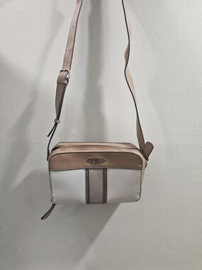 GUESS Two-Tone White and Tan Crossbody Belt Bag